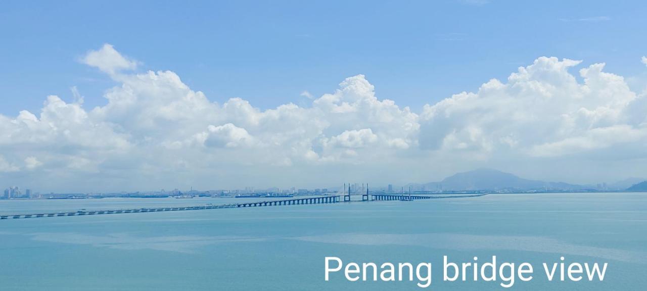 Infinite Seaview With Penang Bridge Suite With Sunrise Up To 11 Person Bayan Lepas Eksteriør billede